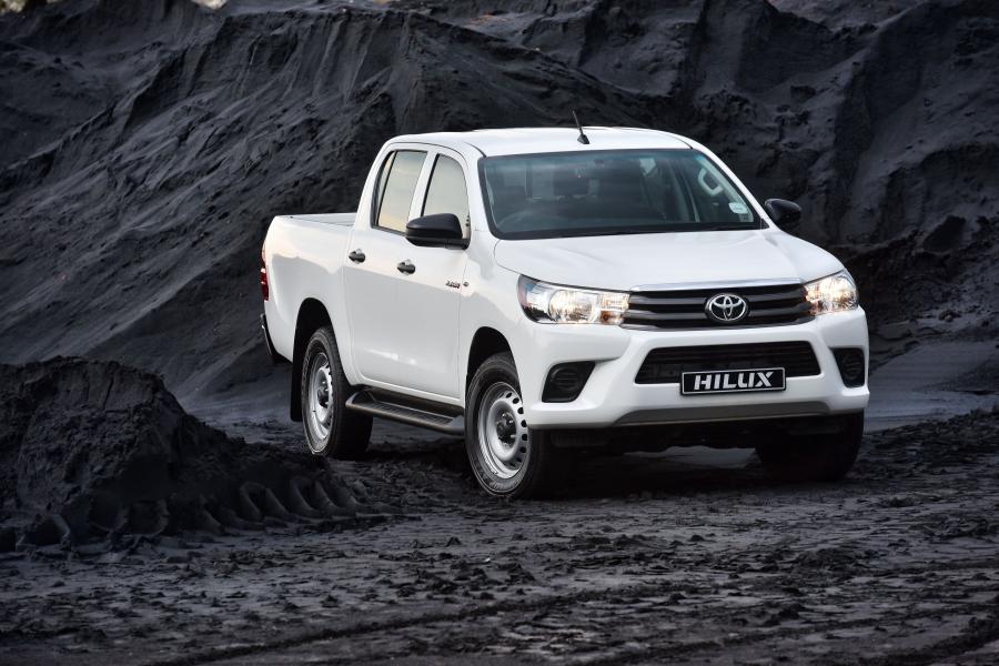  Toyota Hilux 4x4 SRX Double Cab 2016 года  (ZA) (фото 11 из 35)